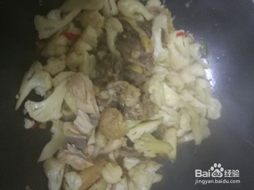 鸡肉炒椰菜花怎么做好吃