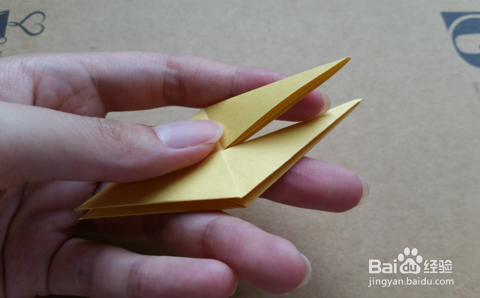 手工折纸之如何折千纸鹤