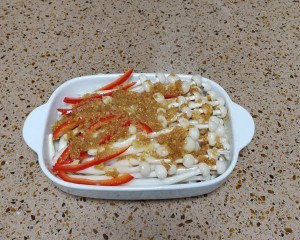 教你怎么做蒜蓉瑶柱蒸白玉菇