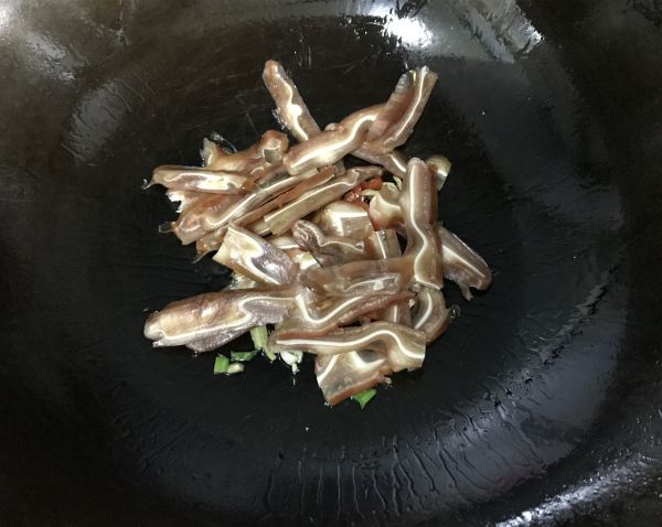 荷兰豆炒层层脆