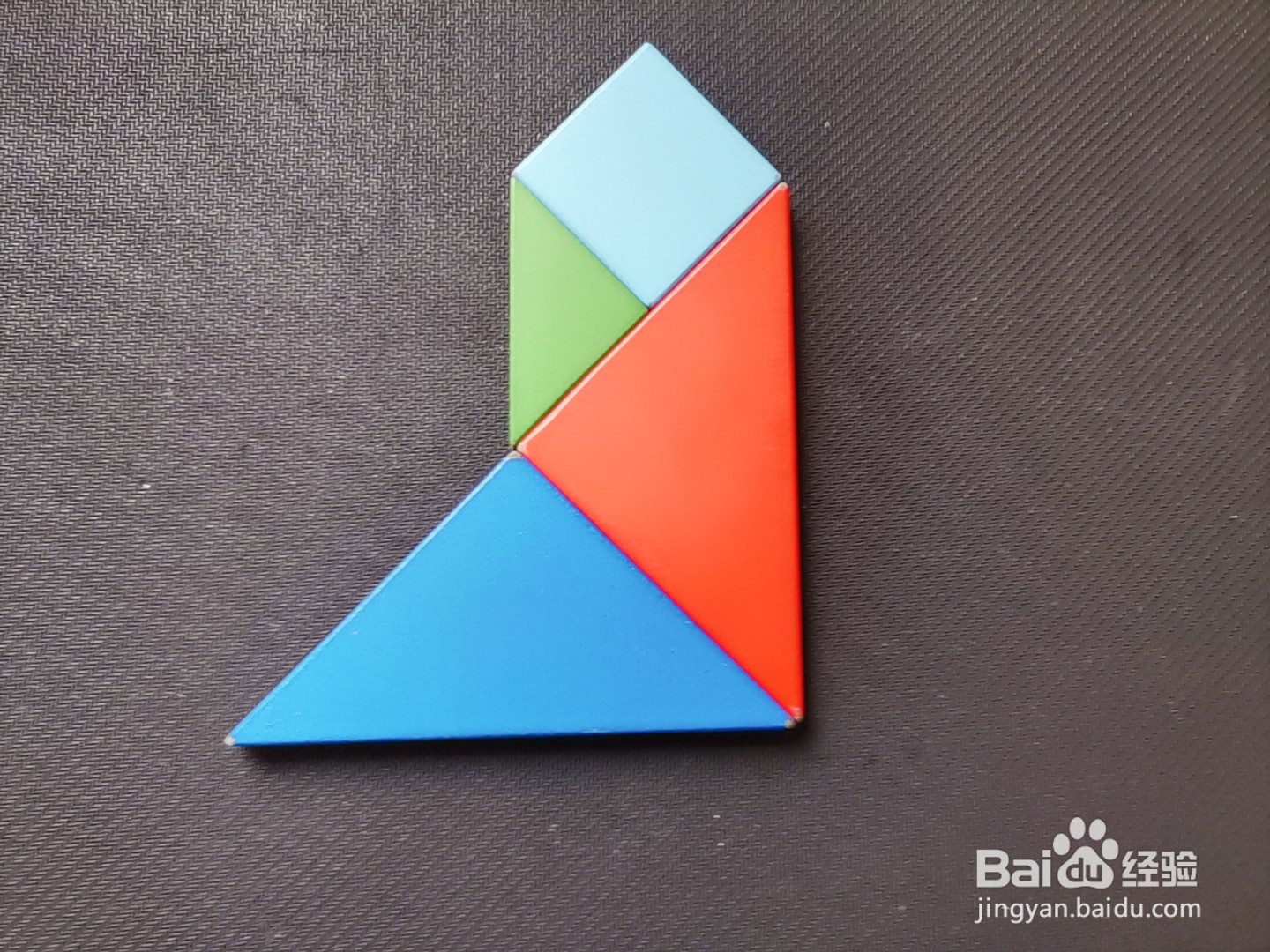 如何用七巧板拼一架飞机(5)