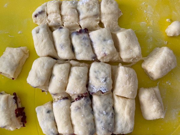 蔓越莓气泡面包