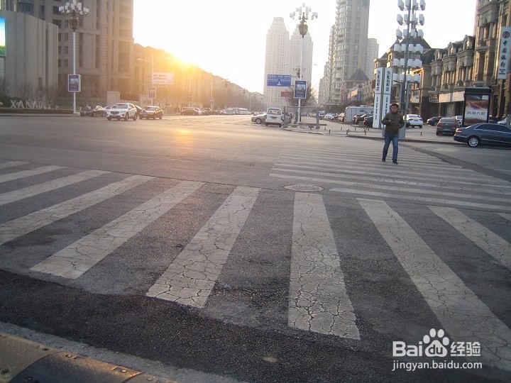 老年人告诉孩子安全出行