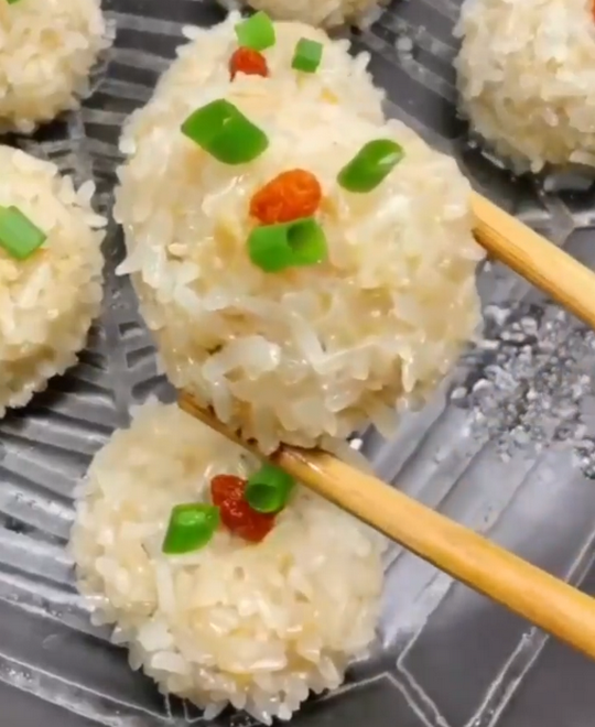 如何制作珍珠丸子
