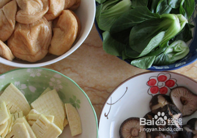 蚝油鲜笋面筋的做法