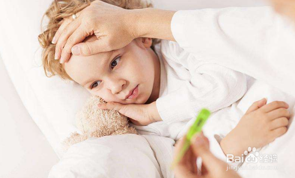 如何给2岁以下的孩子降温