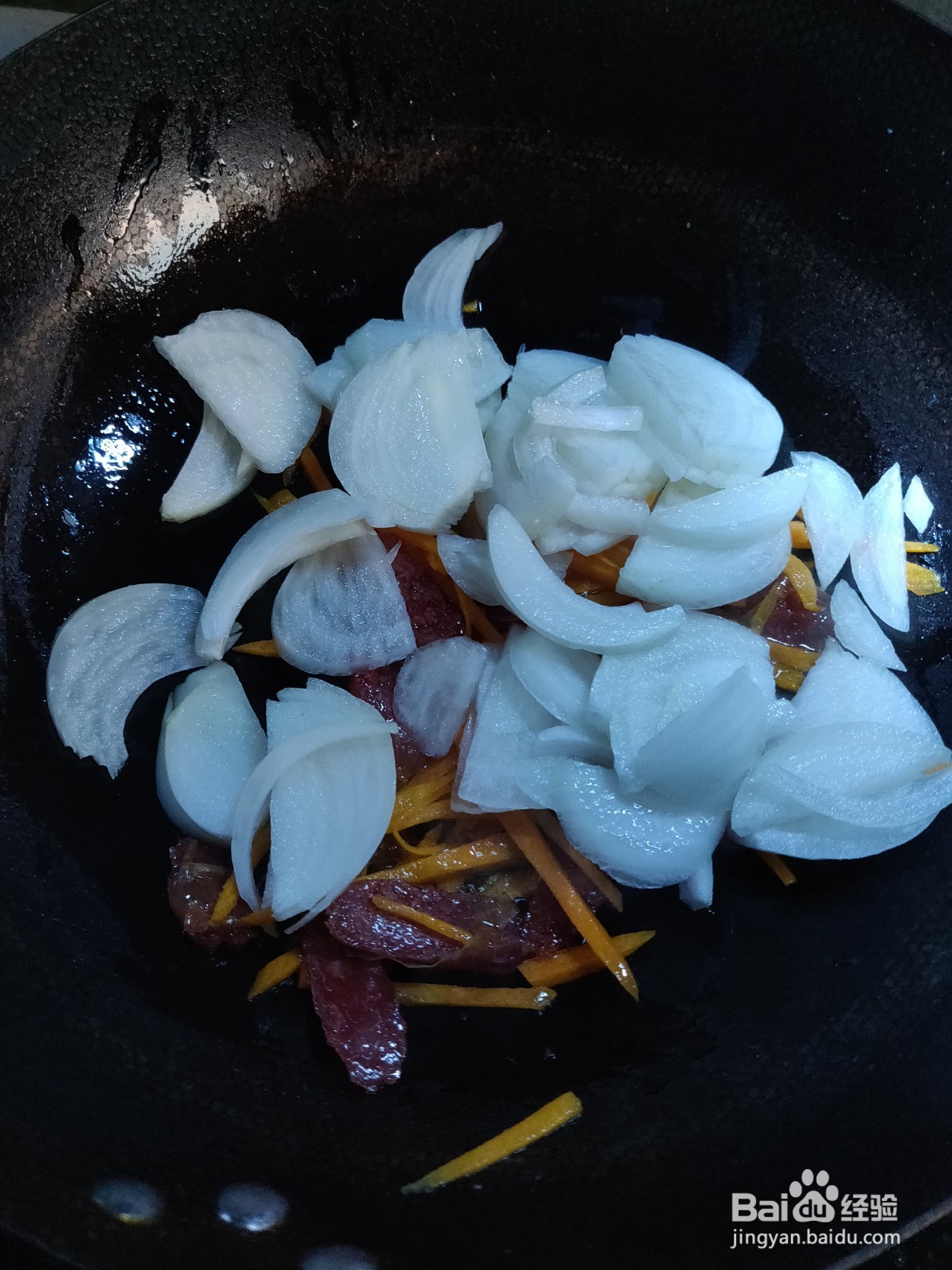 黑芝麻香肠炒合菜