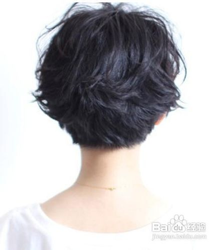 反季个性短发烫发宅女形象大翻身