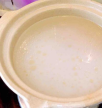 砂锅皮蛋瘦肉粥的制作步骤