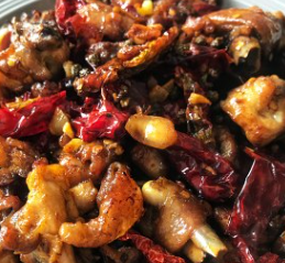 新疆柴窝堡辣子鸡（跟饭馆没差别）