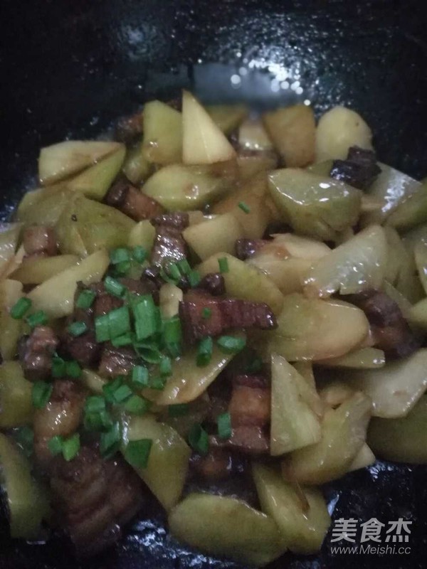 莴笋红烧肉的做法