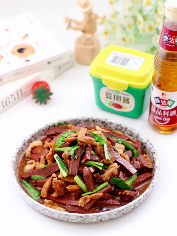 酱香猪血五花肉