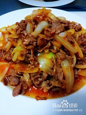 简单的洋葱炒牛肉,吃了还想吃。