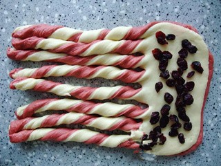 红曲双色淡奶油吐司怎么做?