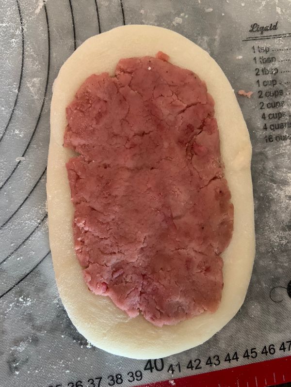 火龙果麻薯芋头欧包