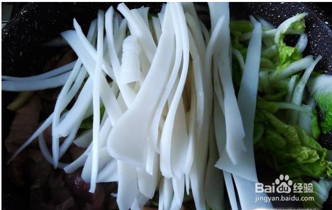 肉丝炒粉利的做法