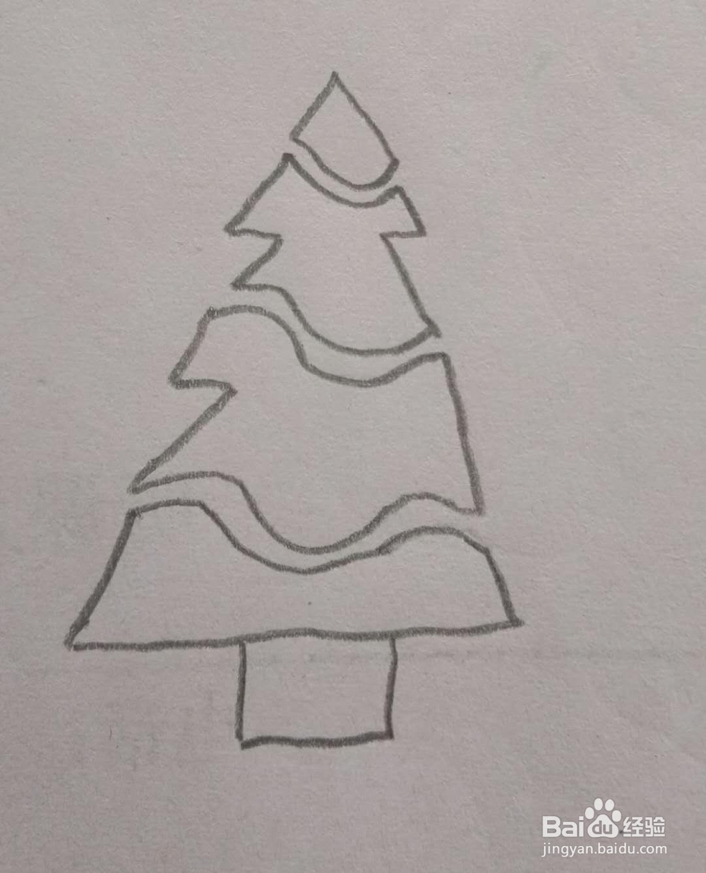 儿童简笔画圣诞树的画法2