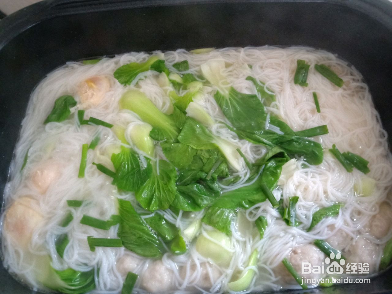 咸蛋黄肉丸汤粉的做法