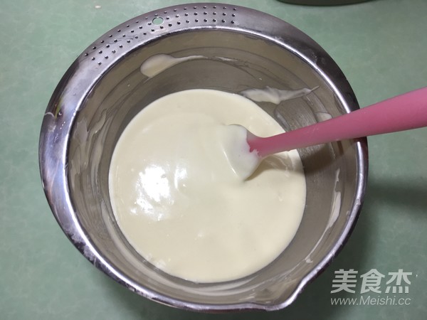 拉花轻乳酪蛋糕