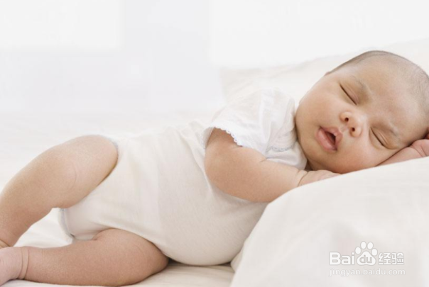 宝宝不好好睡觉总哭闹怎么办？