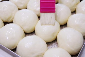 蜂蜜脆底面包的做法