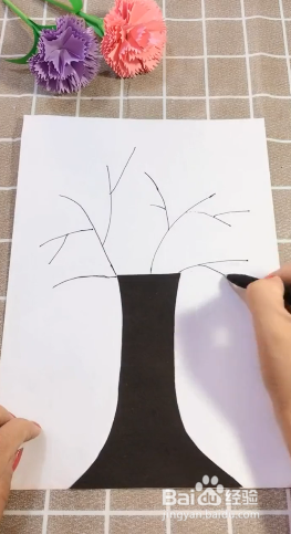 如何用口红制作开花的树？