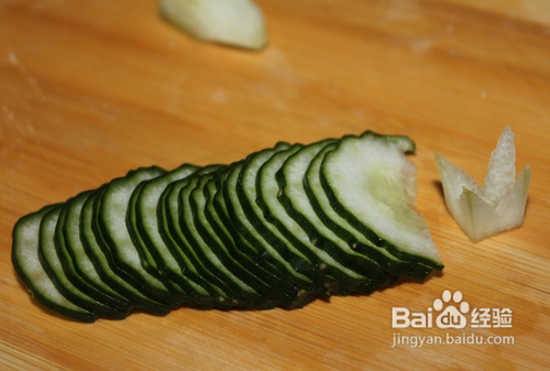 怎样做家常黄瓜炒鸡蛋