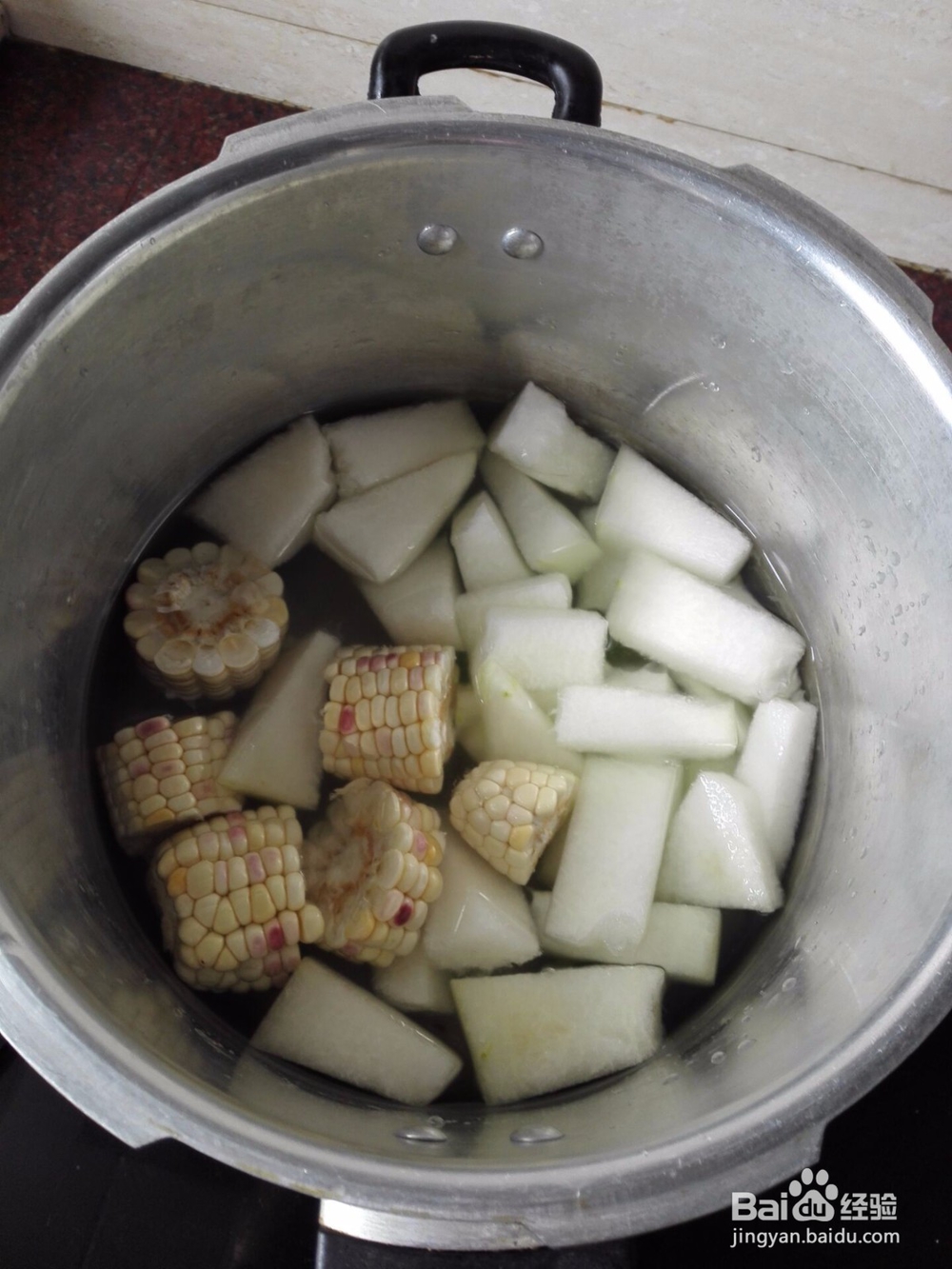 张姐家的冬瓜玉米鸡骨汤做法