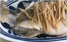 清蒸鲈鱼的做法