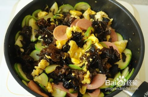 木耳角瓜炒蛋怎么做