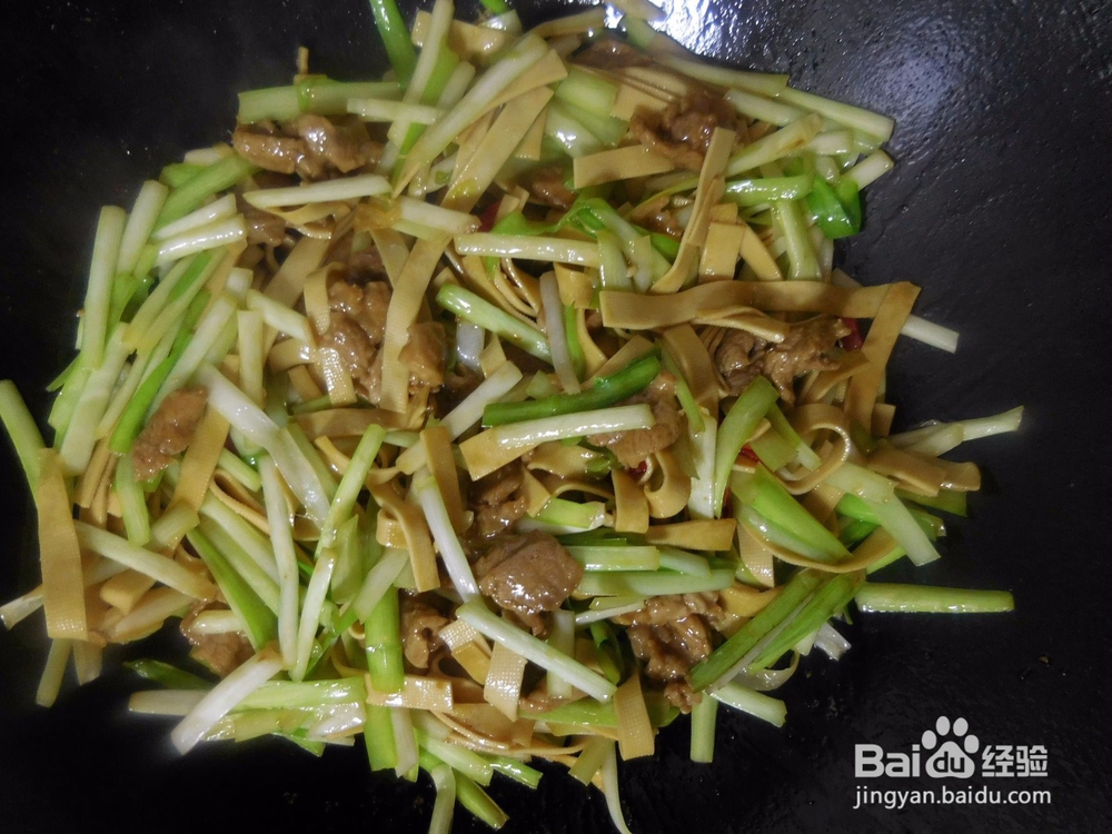 家常菜豆腐皮韭黄炒肉片-妈妈的私房菜