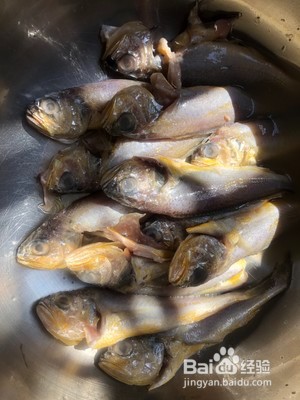 酥炸小黄鱼的做法