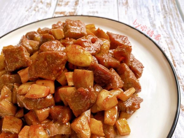 黑椒杏鲍菇牛肉粒