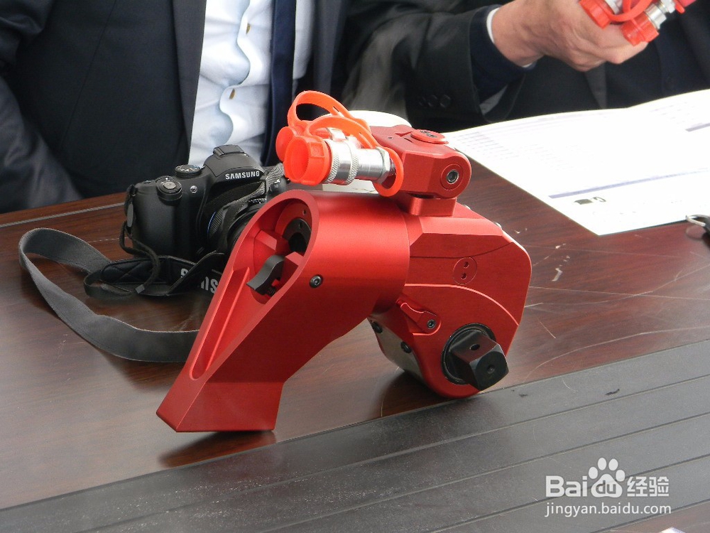 液压扳手有几种？