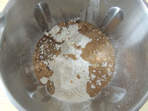 红糖葡萄干早餐卷