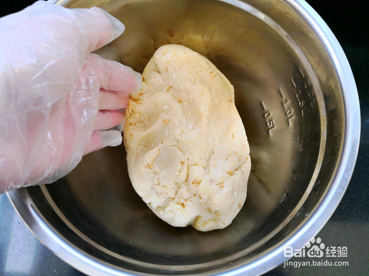 酥酥脆脆的花生酥饼的做法
