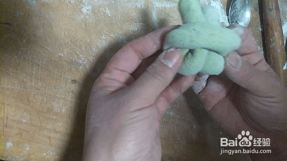 菠菜面条小兔子的做法