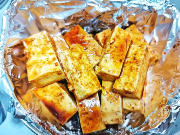 巨好吃的外焦里嫩非油炸版风味烤豆腐