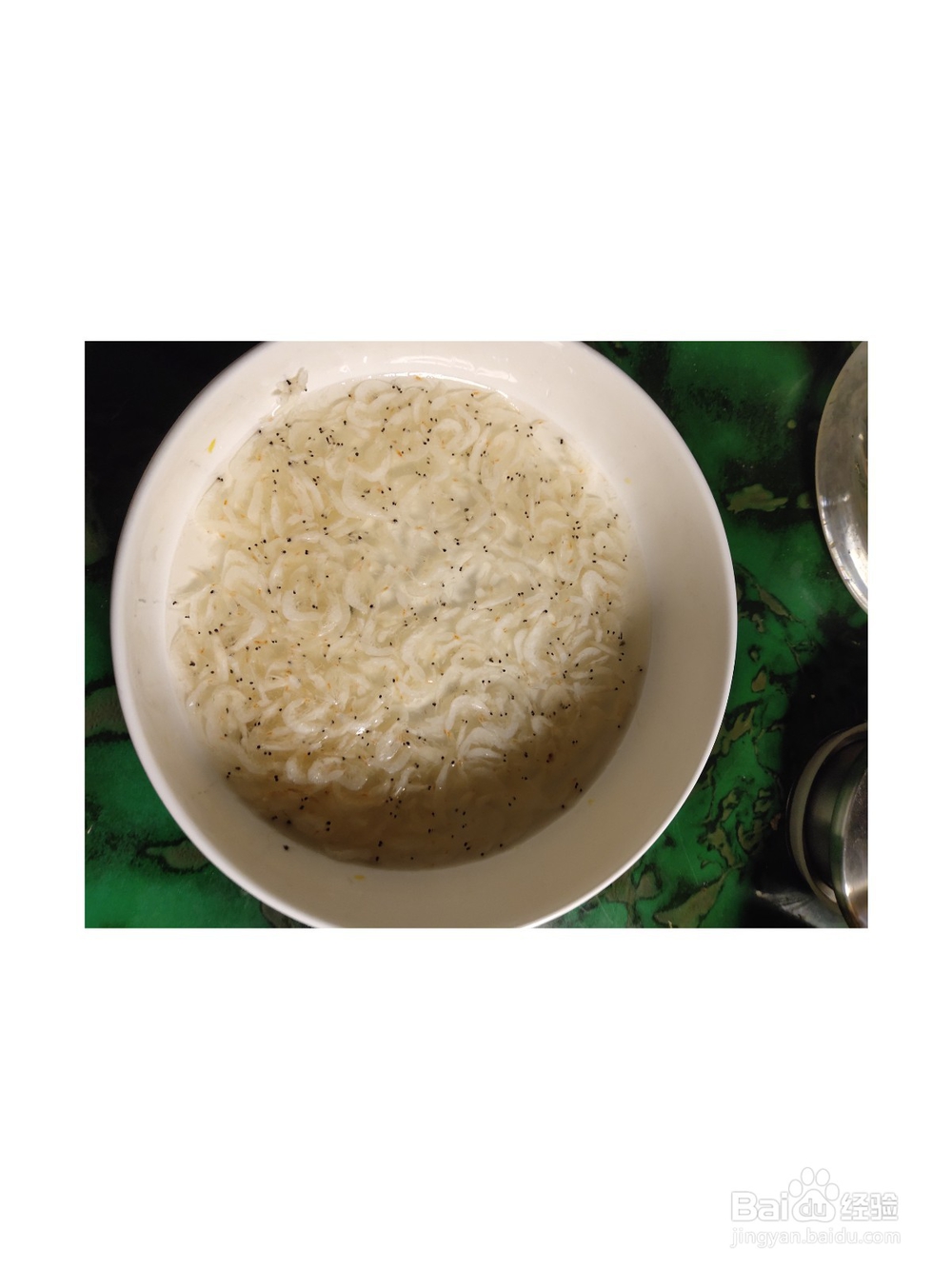 萝卜虾皮炒鸡蛋面