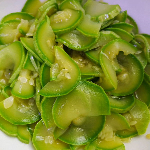 低脂低热清爽凉拌西葫芦