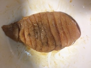 香煎鸡胸肉-健身减肥食谱