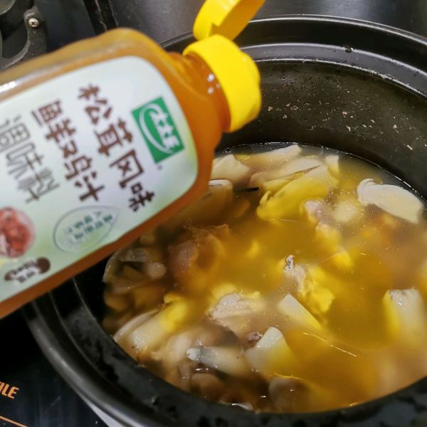 虫草松茸老母鸡汤