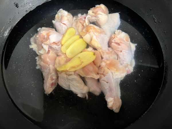 快手红烧鸡翅根