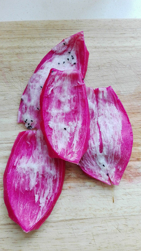 火龙果皮汁怎么做好吃，看这个就能学会