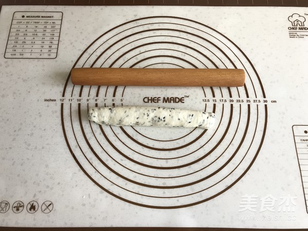 黑芝麻贝果的做法