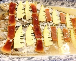 酒酿蒸刀鱼的做法