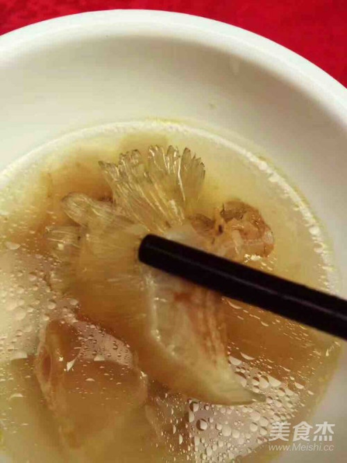 小魚翅燉雞湯