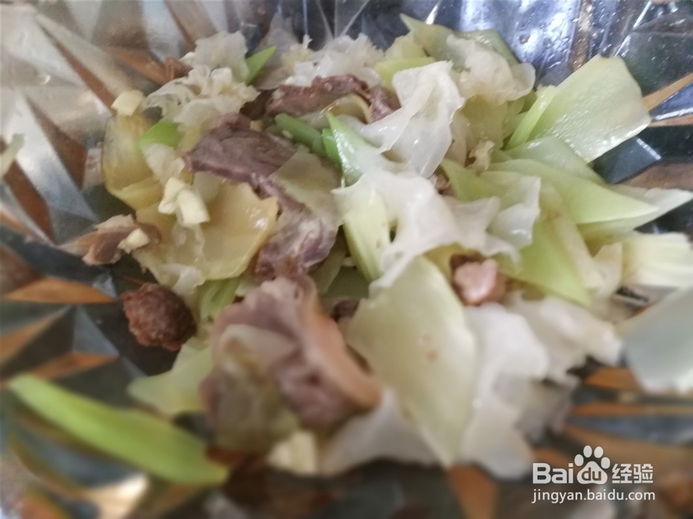 莴笋拌猪肉银耳