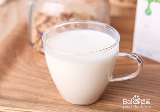 <b>核桃燕麦牛奶的做法</b>