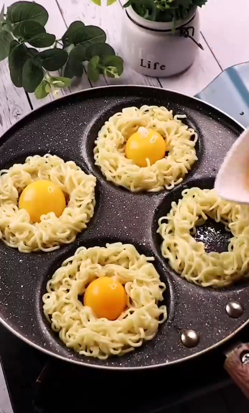 怎样做鸟巢鸡蛋饼